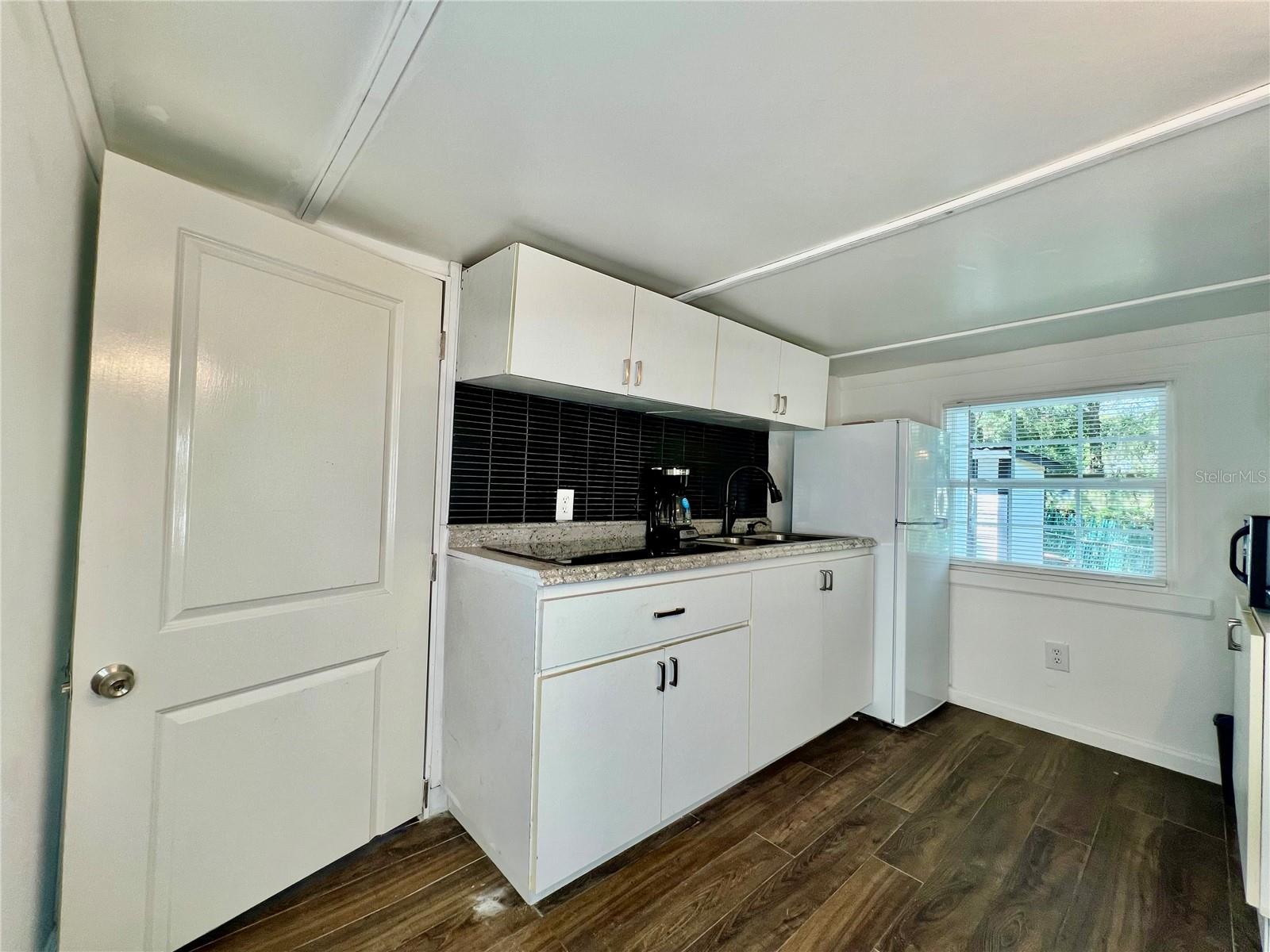 3750 Hilltop Property Photo 10