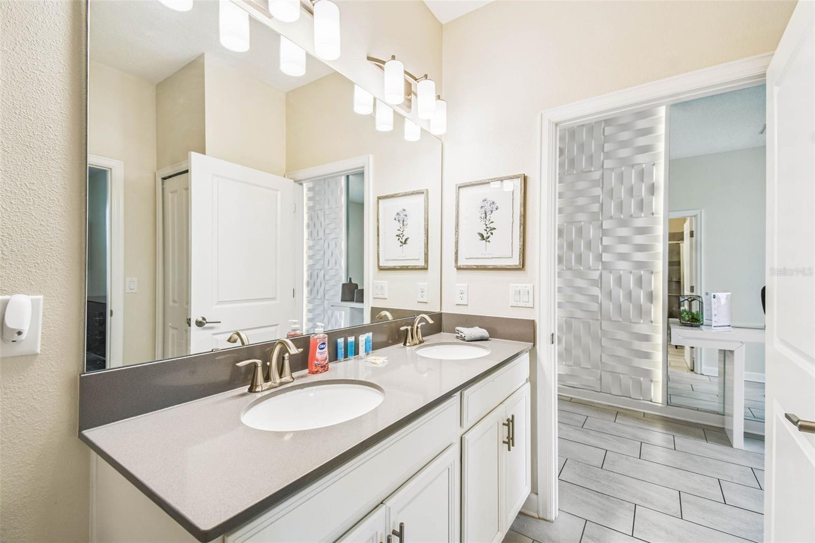 8844 Cruden Bay Ct Property Photo 11