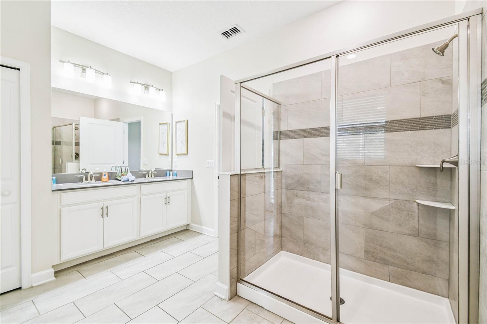 8844 Cruden Bay Ct Property Photo 32