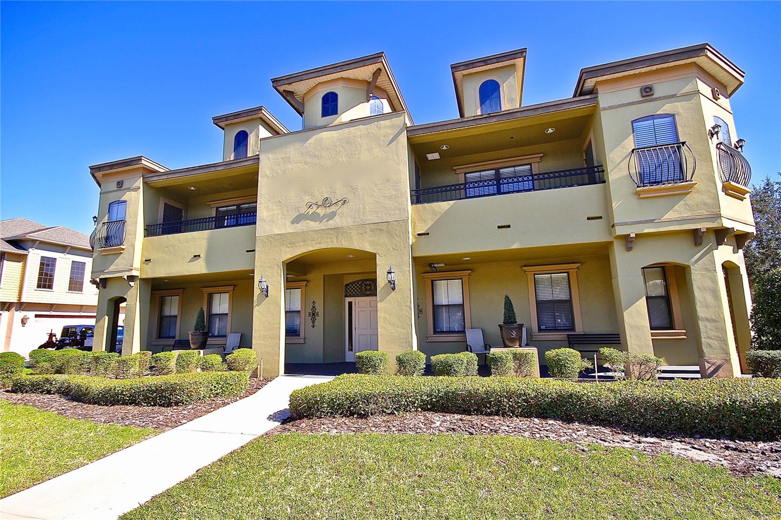1401 TOWN PLAZA CT #1020 Property Photo 1