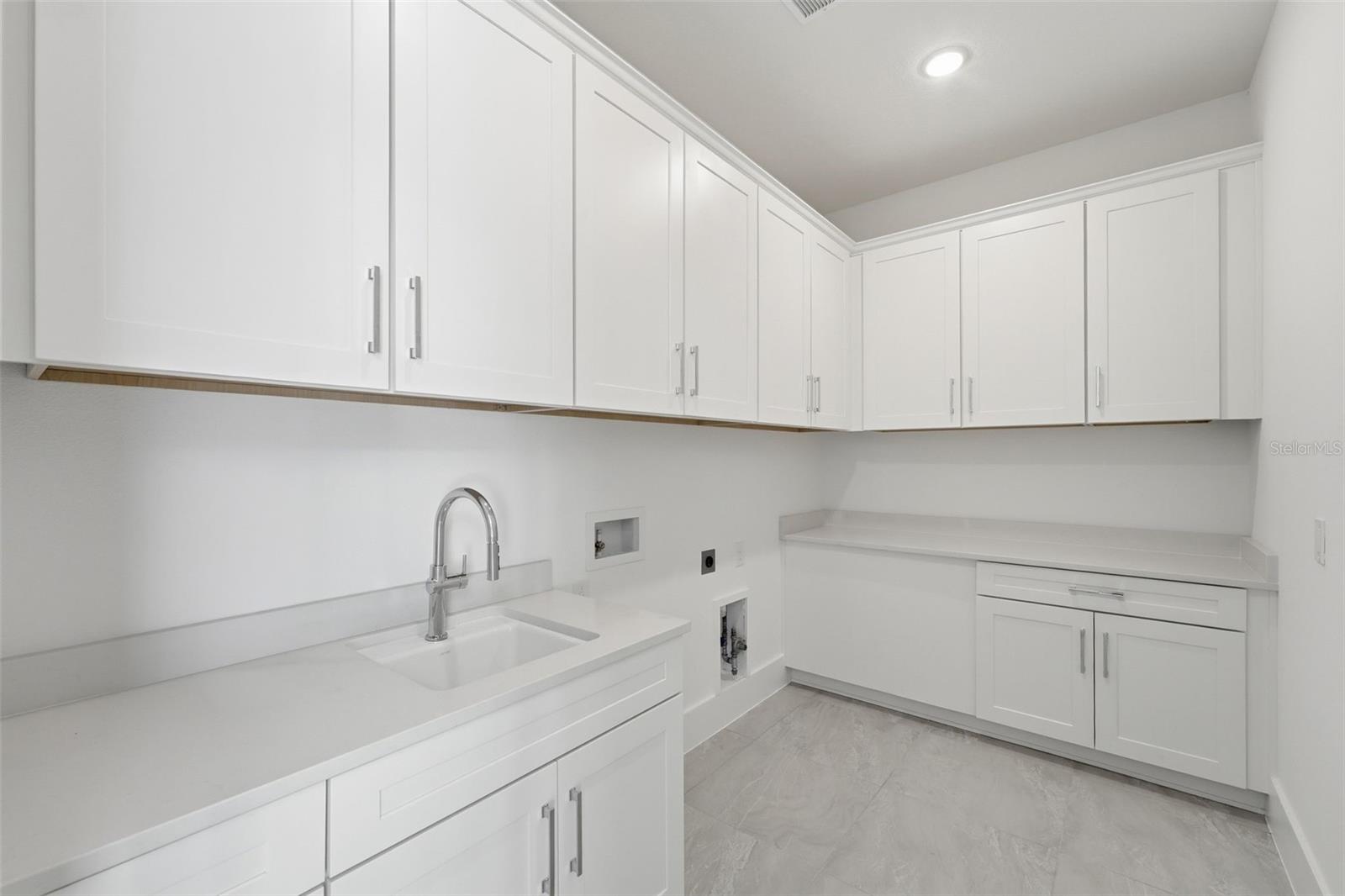 16606 Bolsena Dr Property Photo 10
