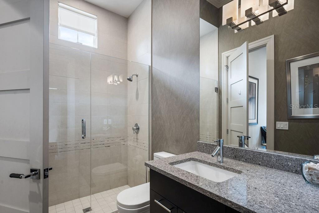 9721 Carillon Park Dr Property Photo 36