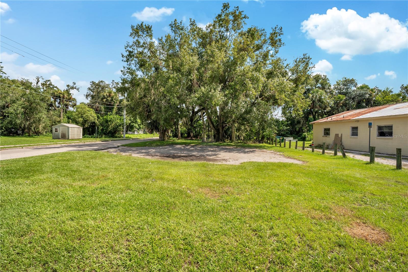 1401 Historic Goldsboro Blvd Property Photo 3