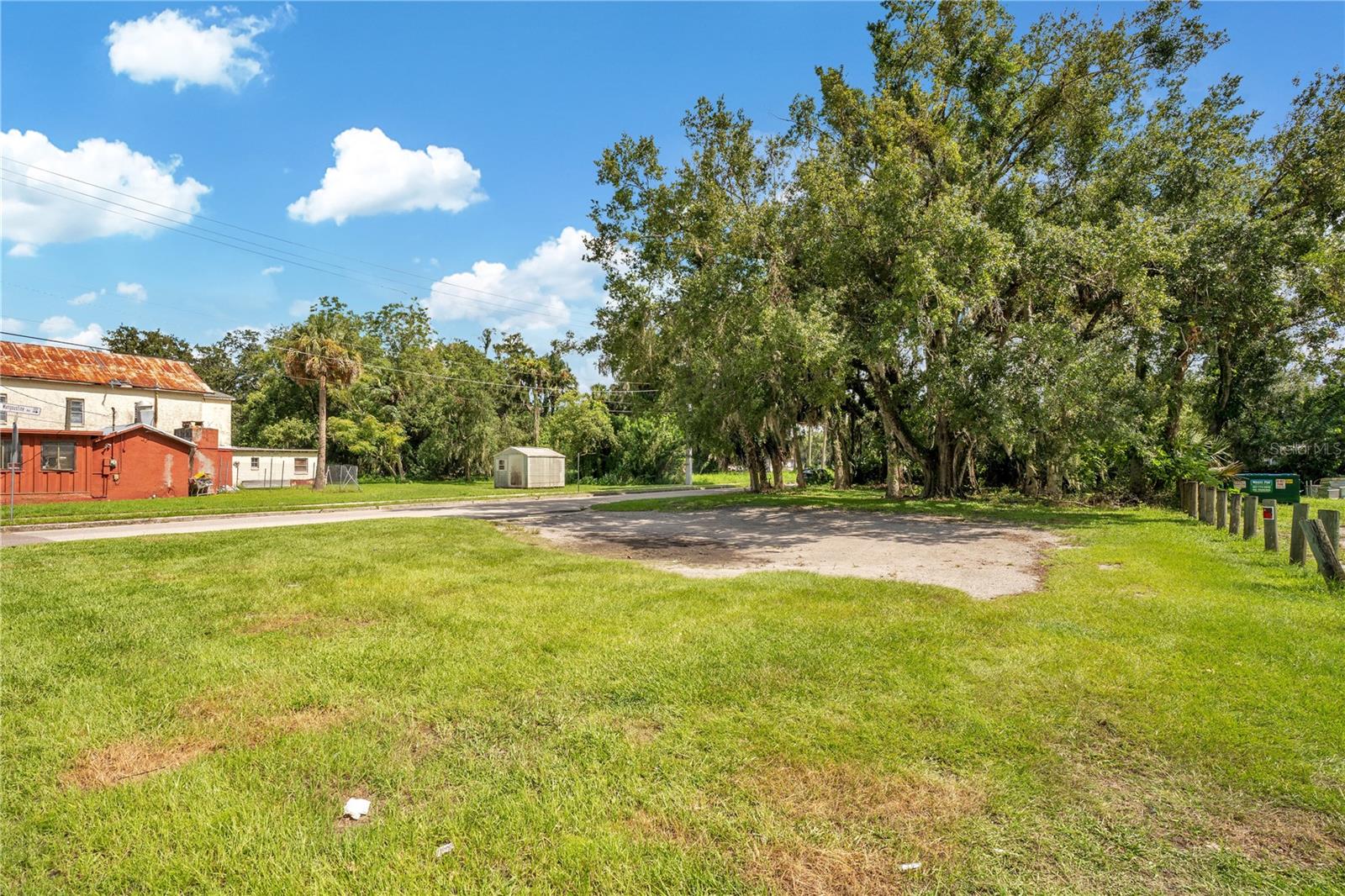 1401 Historic Goldsboro Blvd Property Photo 4