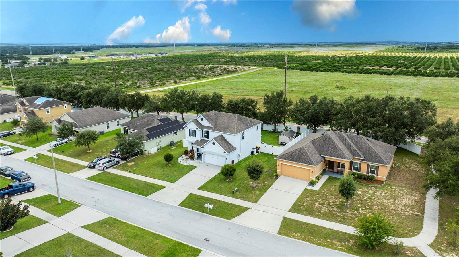 2015 Barstow Ln Property Photo 4