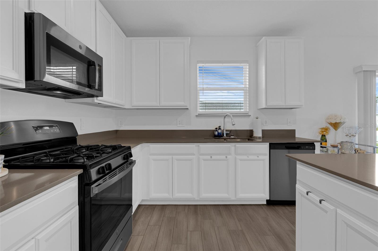 34535 Shellback St Property Photo 14