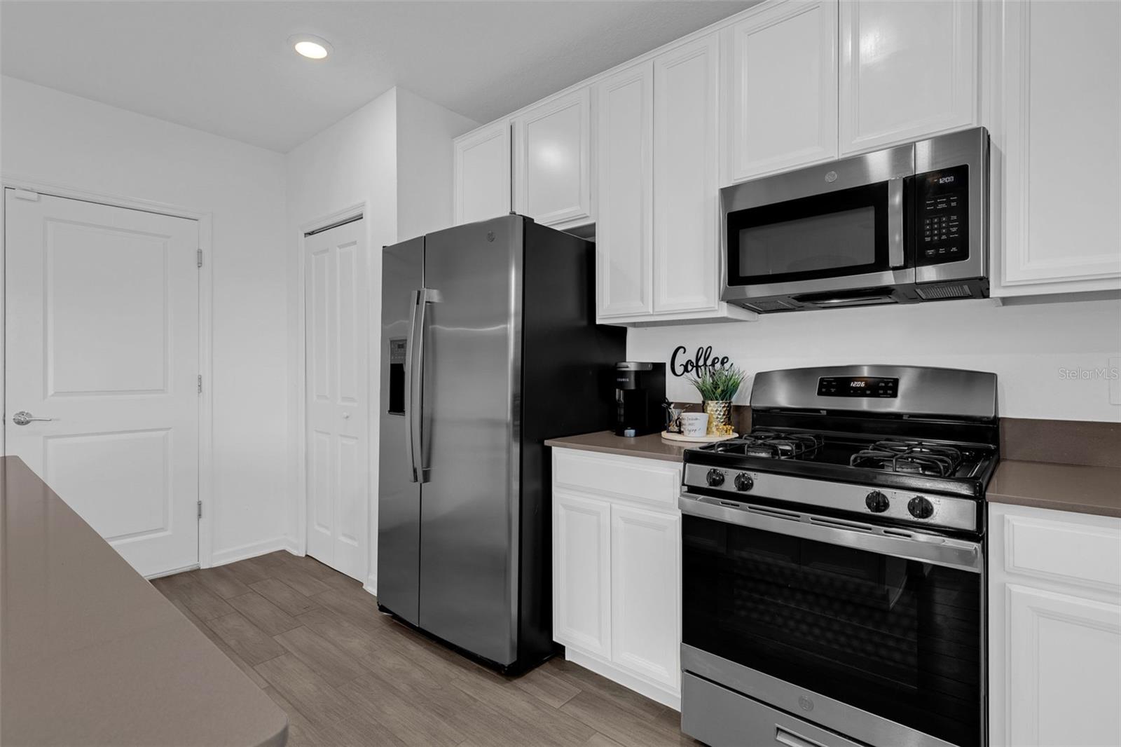 34535 Shellback St Property Photo 15