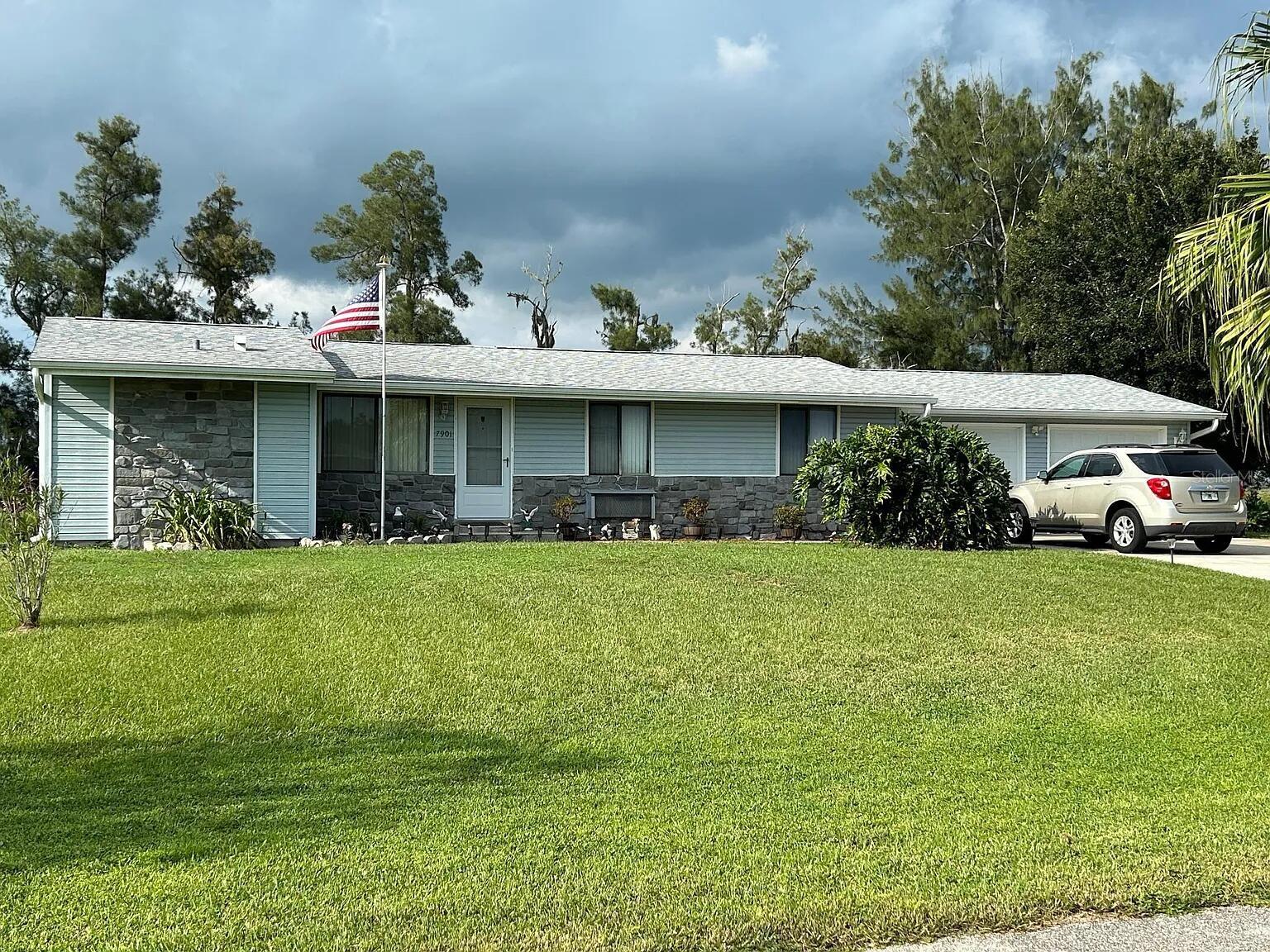 7901 CASTILE RD Property Photo 1