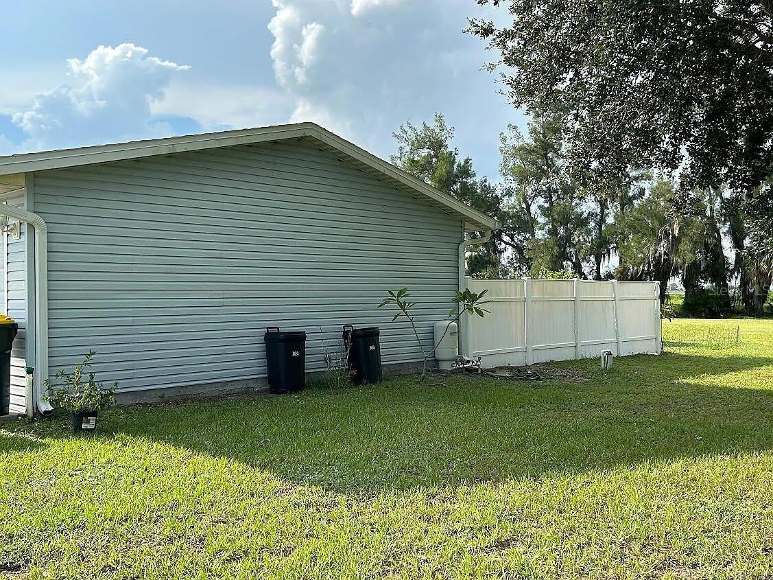 7901 Castile Rd Property Photo 4
