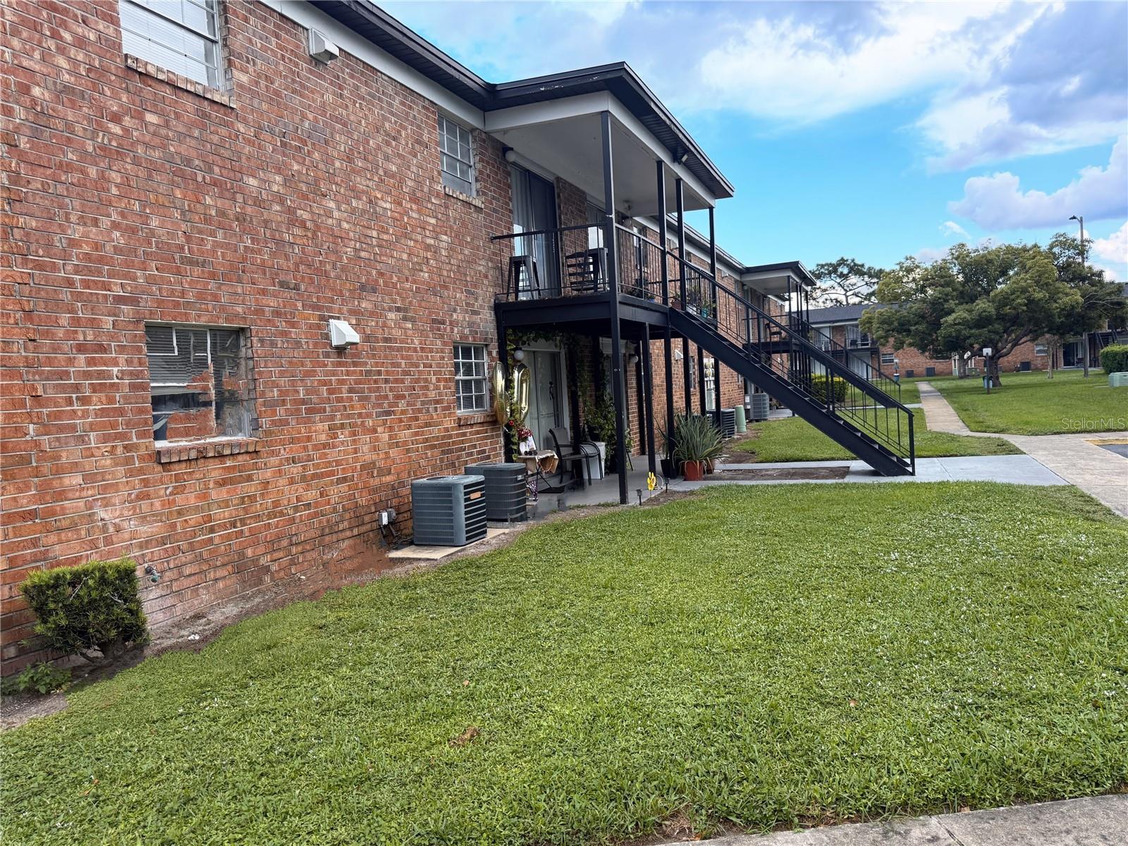 5325 Curry Ford Rd #g202 Property Photo 2