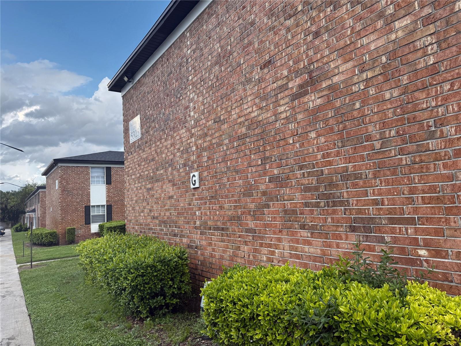 5325 Curry Ford Rd #g202 Property Photo 3