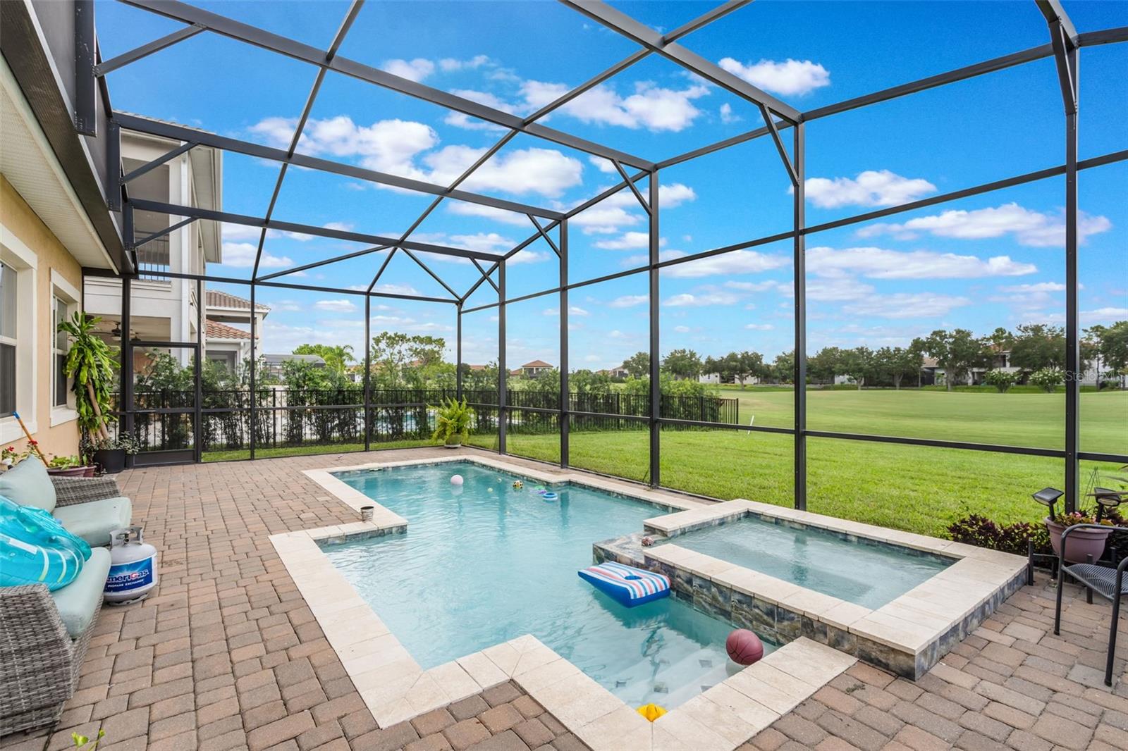 13109 Stanthorne Ave Property Photo 25