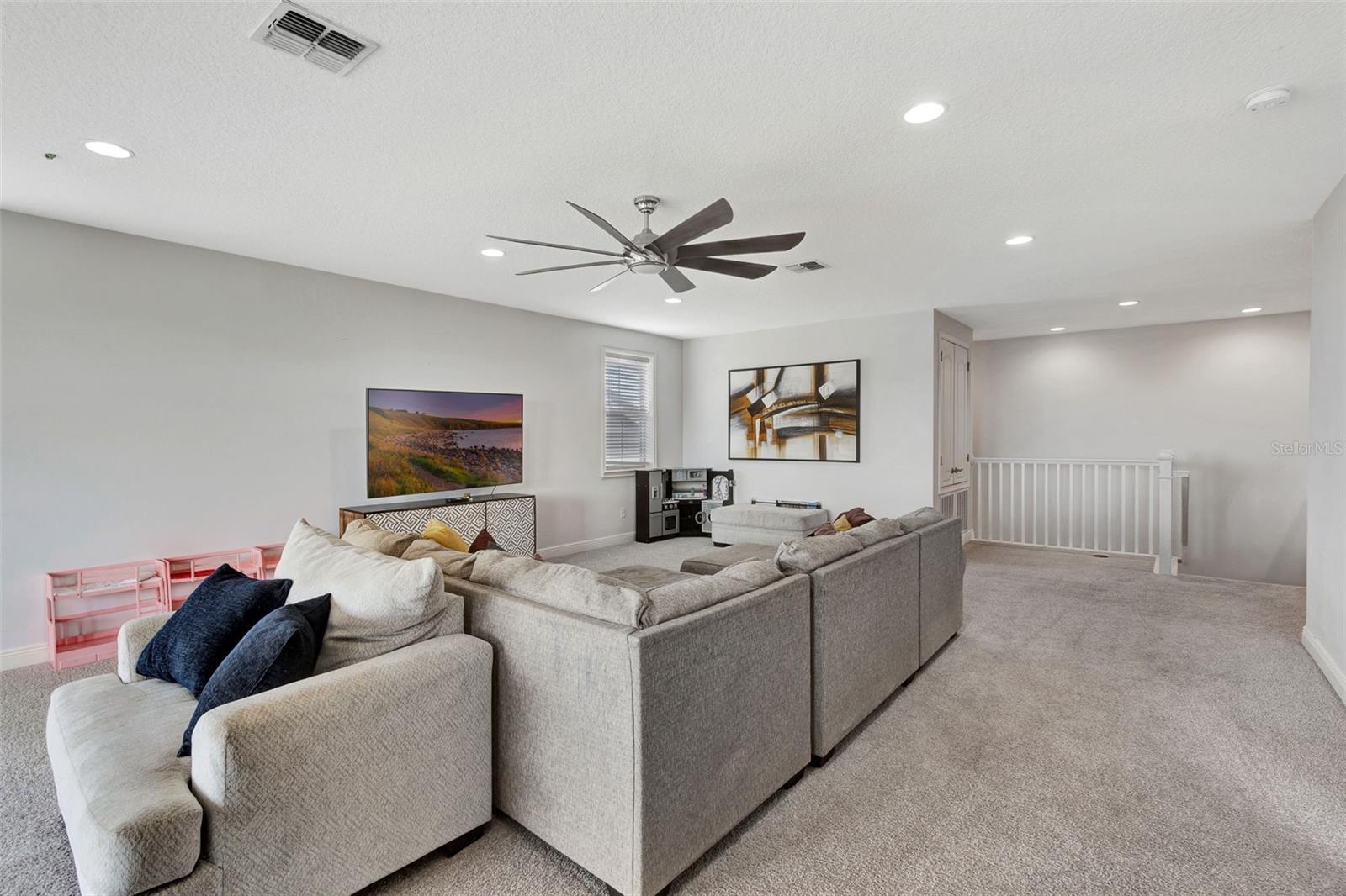 13109 Stanthorne Ave Property Photo 37