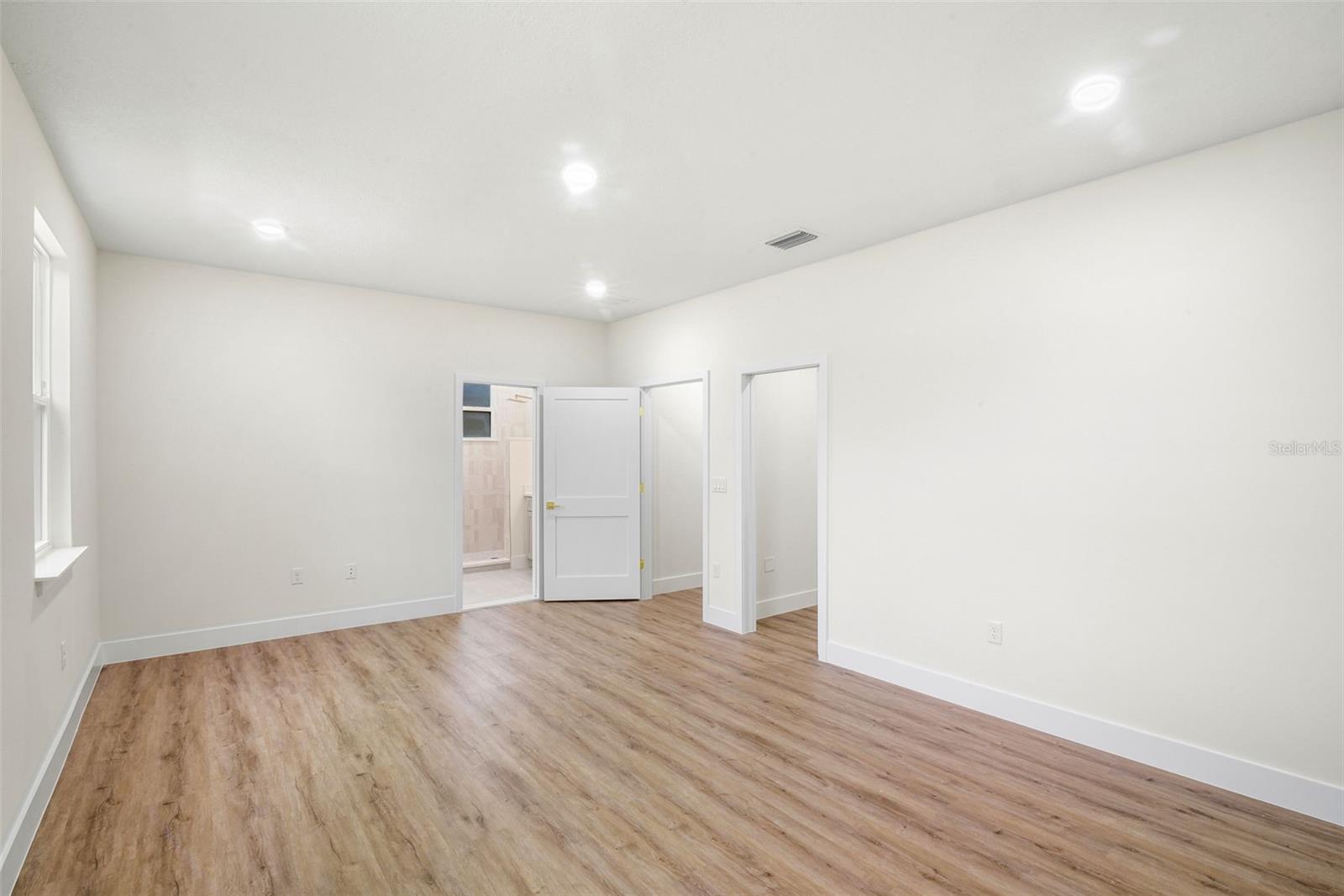 1030 Wilks Ave Property Photo 38
