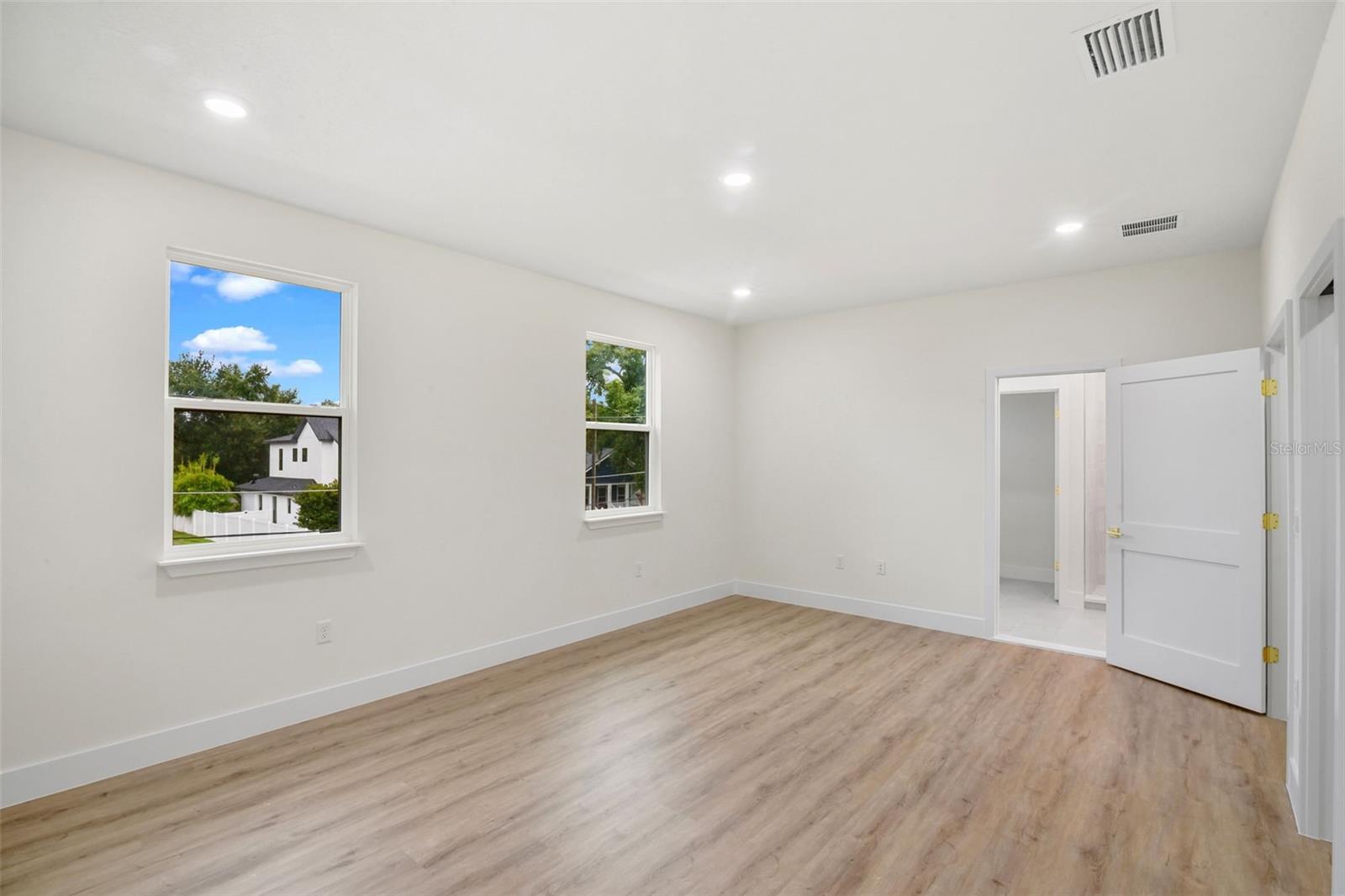 1030 Wilks Ave Property Photo 39