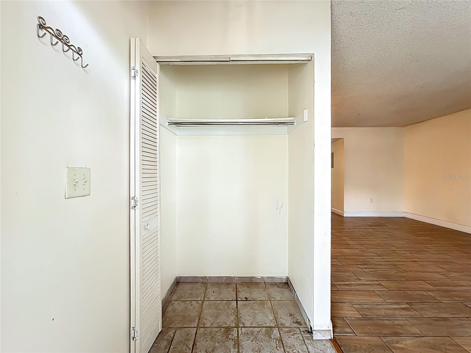 6034 Village Cir #ge Property Photo 8