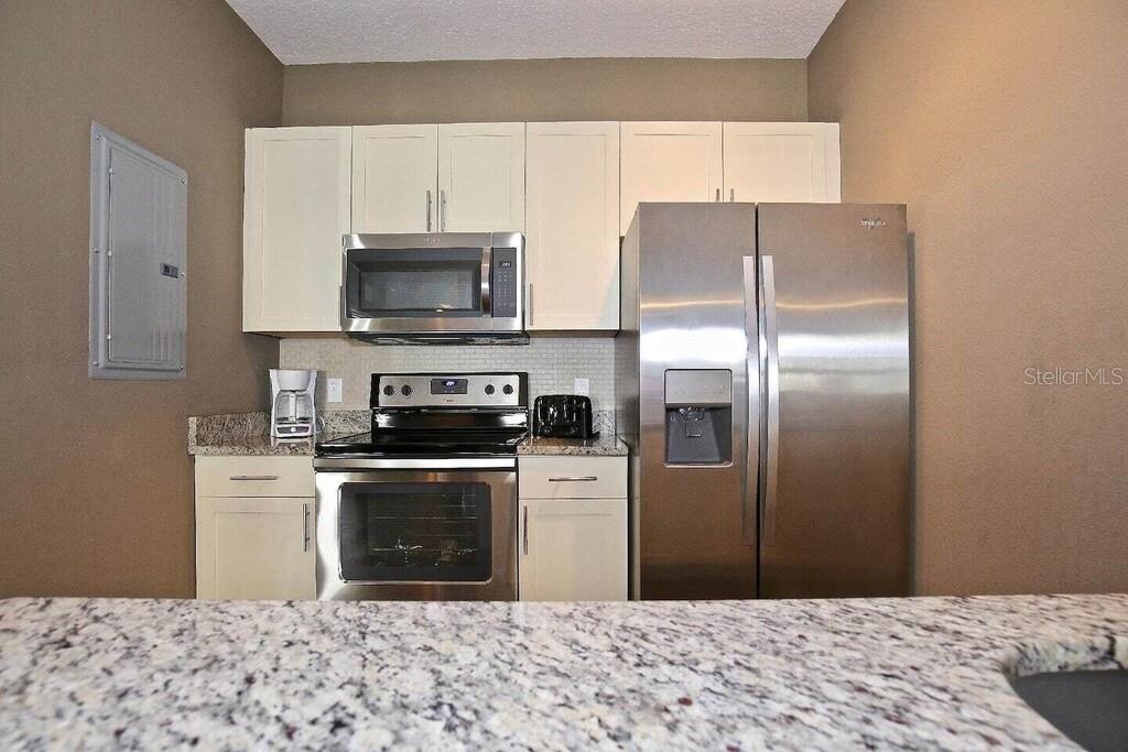 3211 Wish Ave Property Photo 7