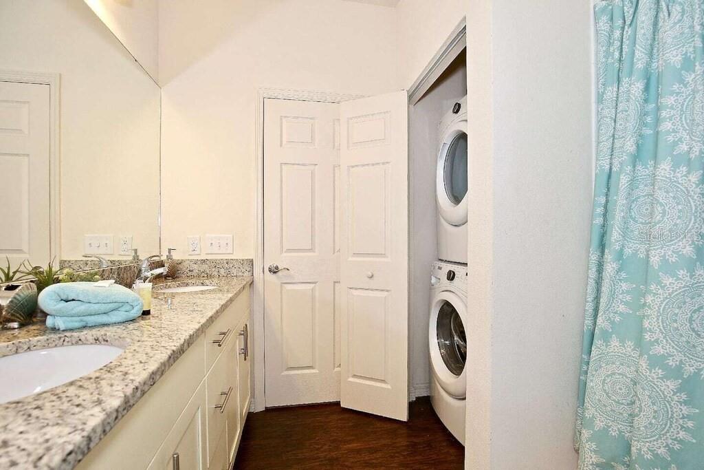 3211 Wish Ave Property Photo 17