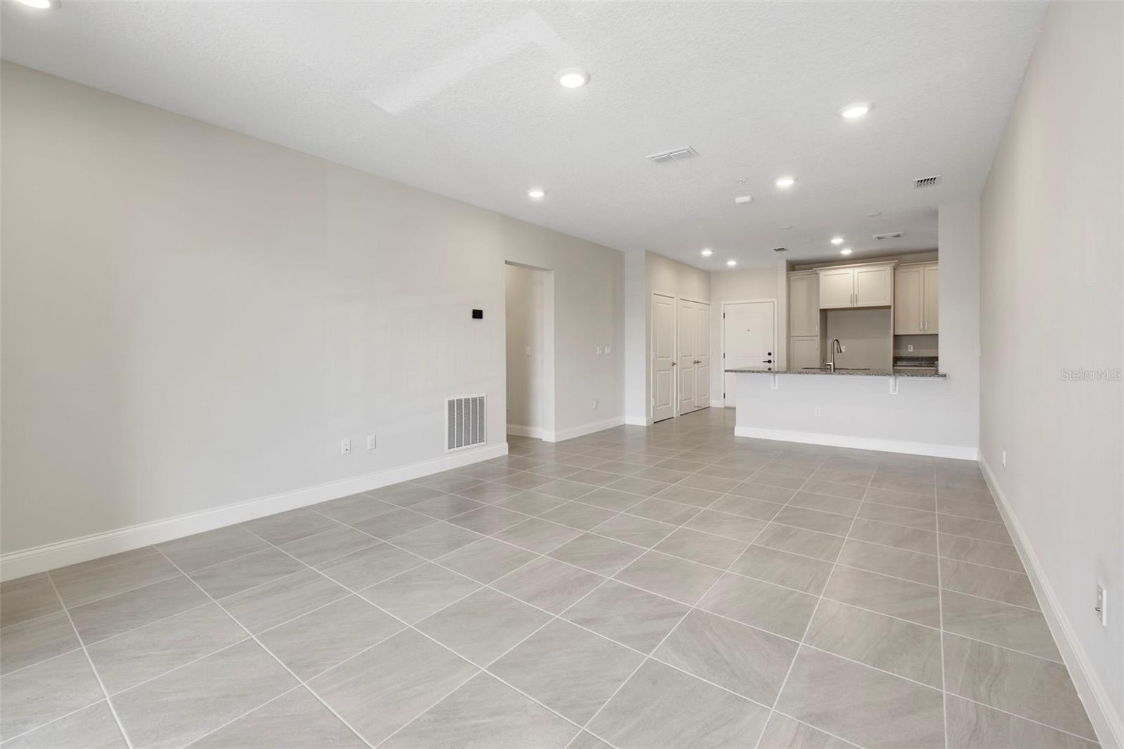 7545 Laureate Blvd #7208 Property Photo 13