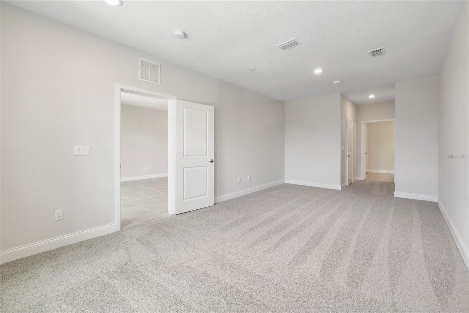 7545 Laureate Blvd #7208 Property Photo 14