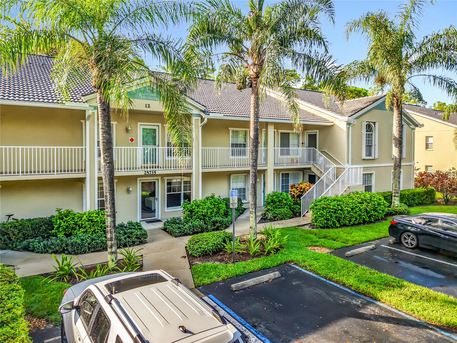 25735 LAKE AMELIA WAY #103
