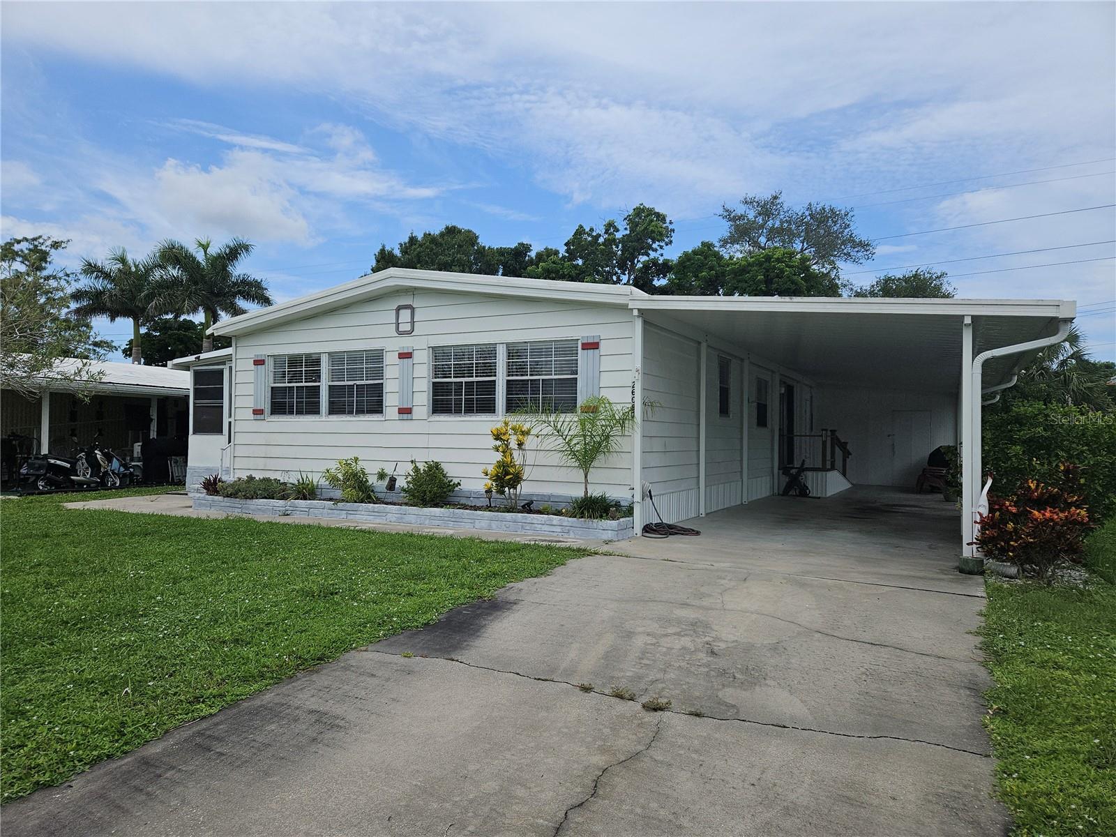 26087 Countess Ln Property Photo 1