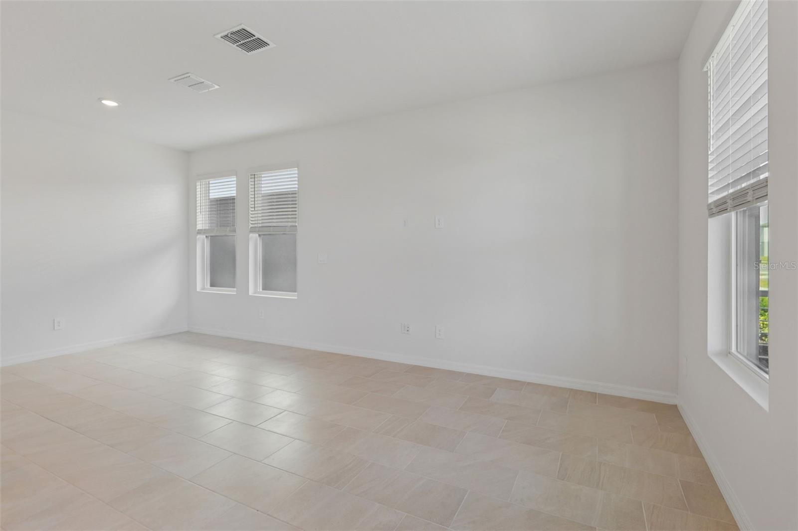 4574 Homestead Trl Property Photo 7