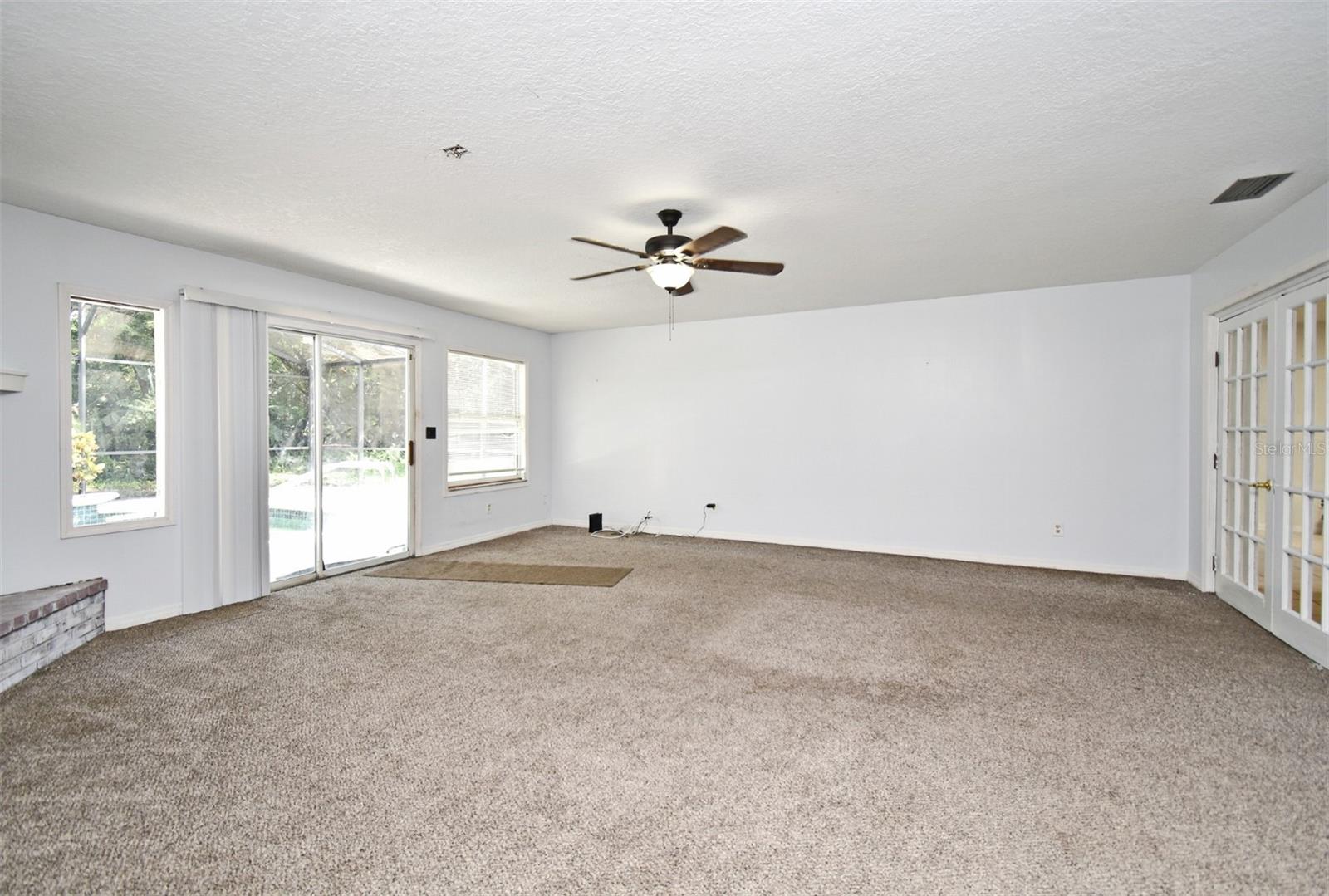 5133 Brenda Dr Property Photo 8
