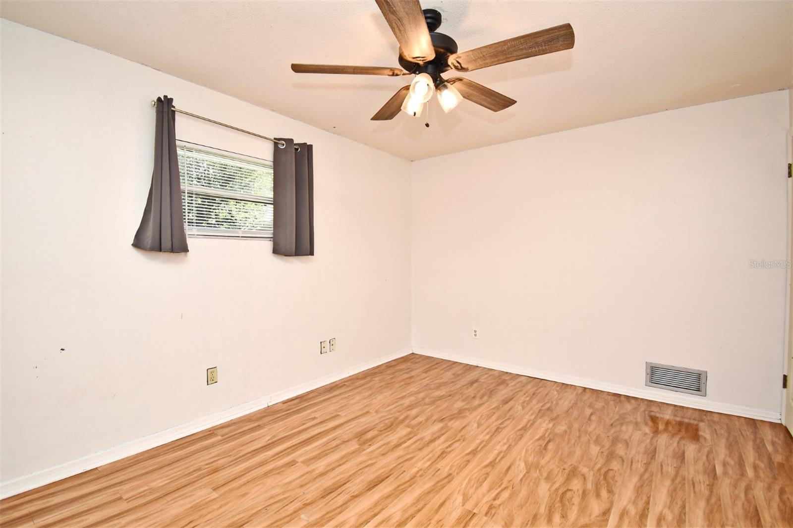 5133 Brenda Dr Property Photo 33