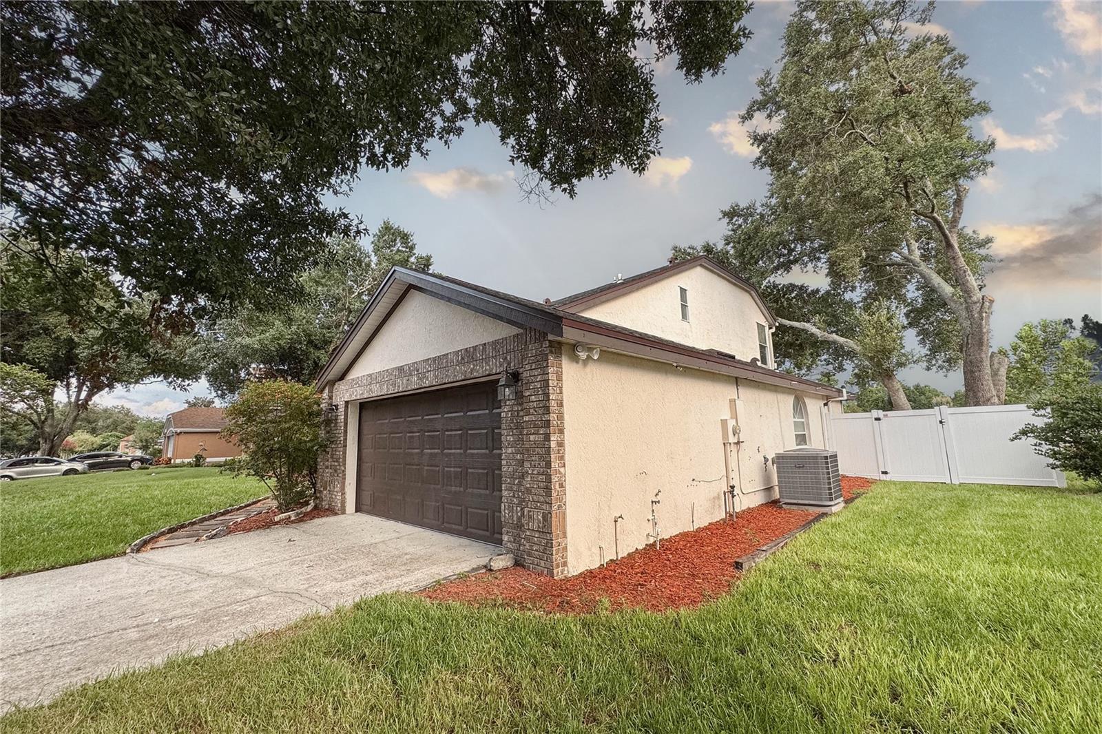 515 Bentley St Property Photo 4