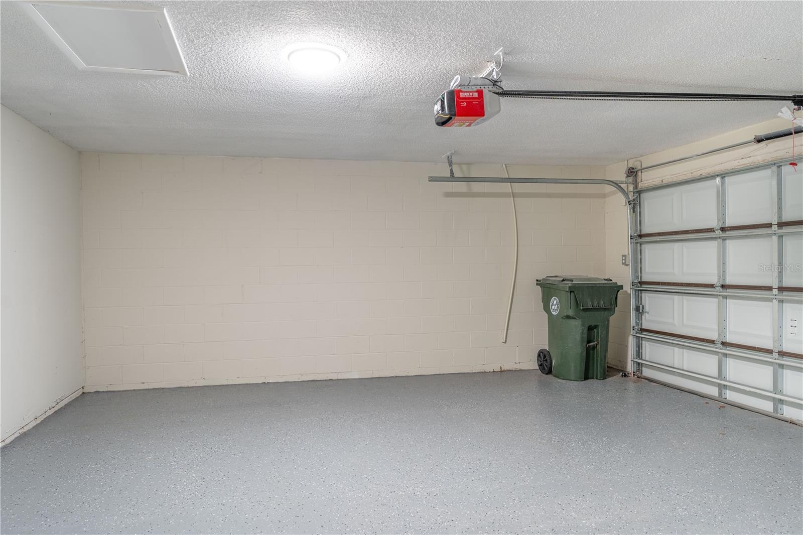 515 Bentley St Property Photo 14