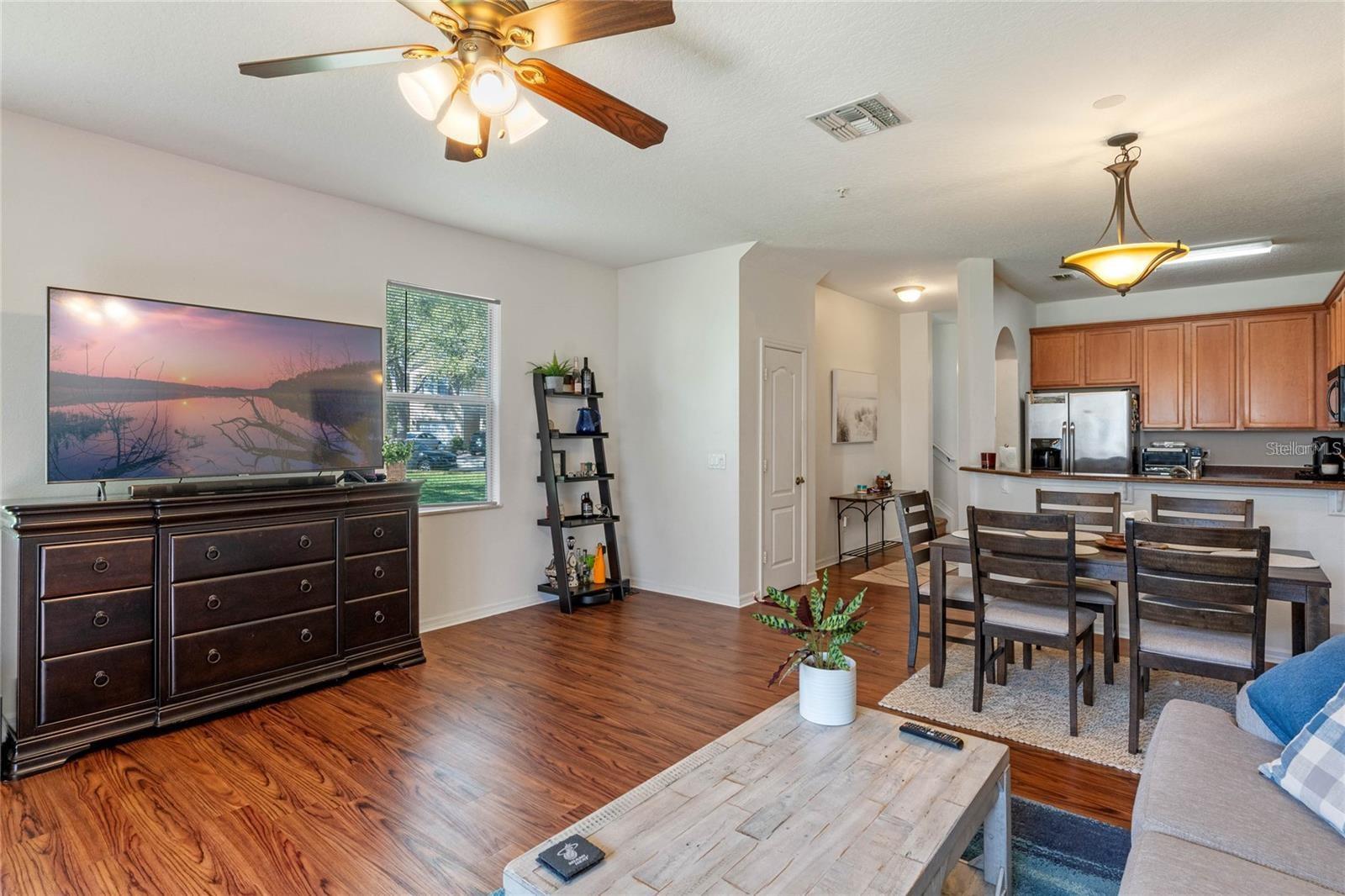 5896 Strada Capri Way Property Photo 5