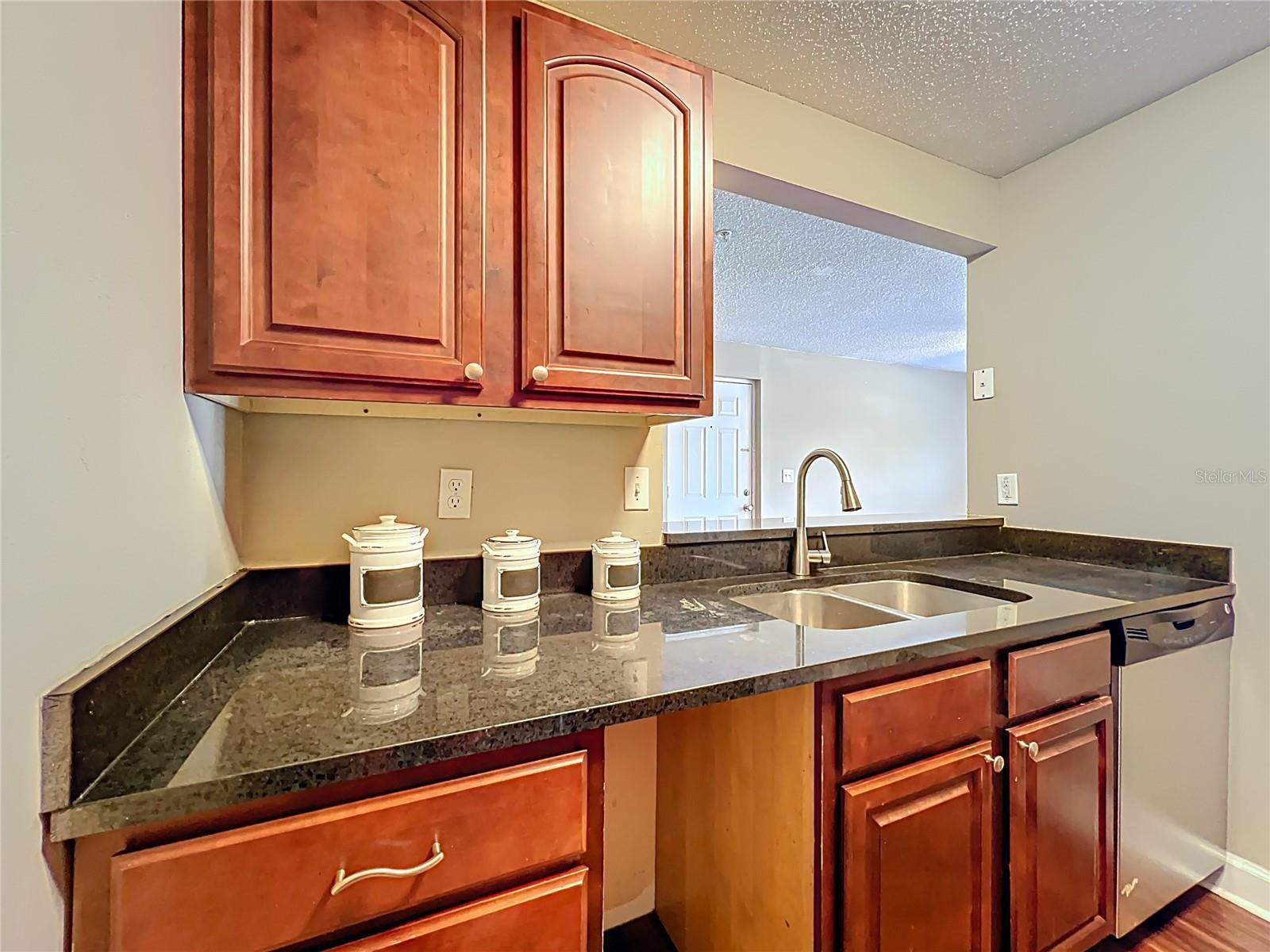 2065 Dixie Belle Dr #2065m Property Photo 18