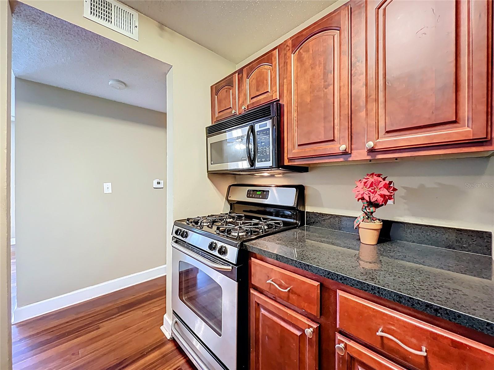 2065 Dixie Belle Dr #2065m Property Photo 19