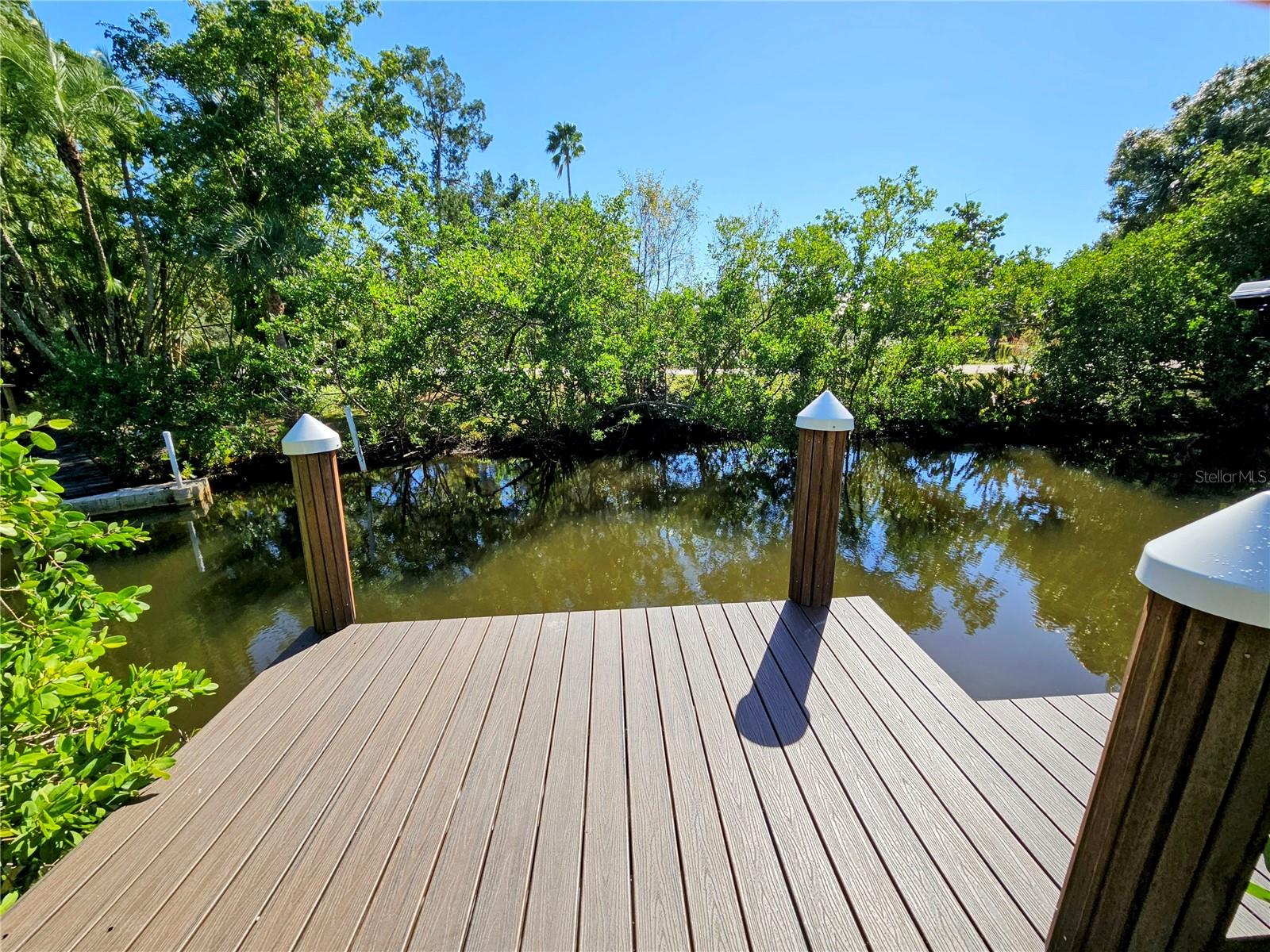 2408 Nassau St Property Photo 4
