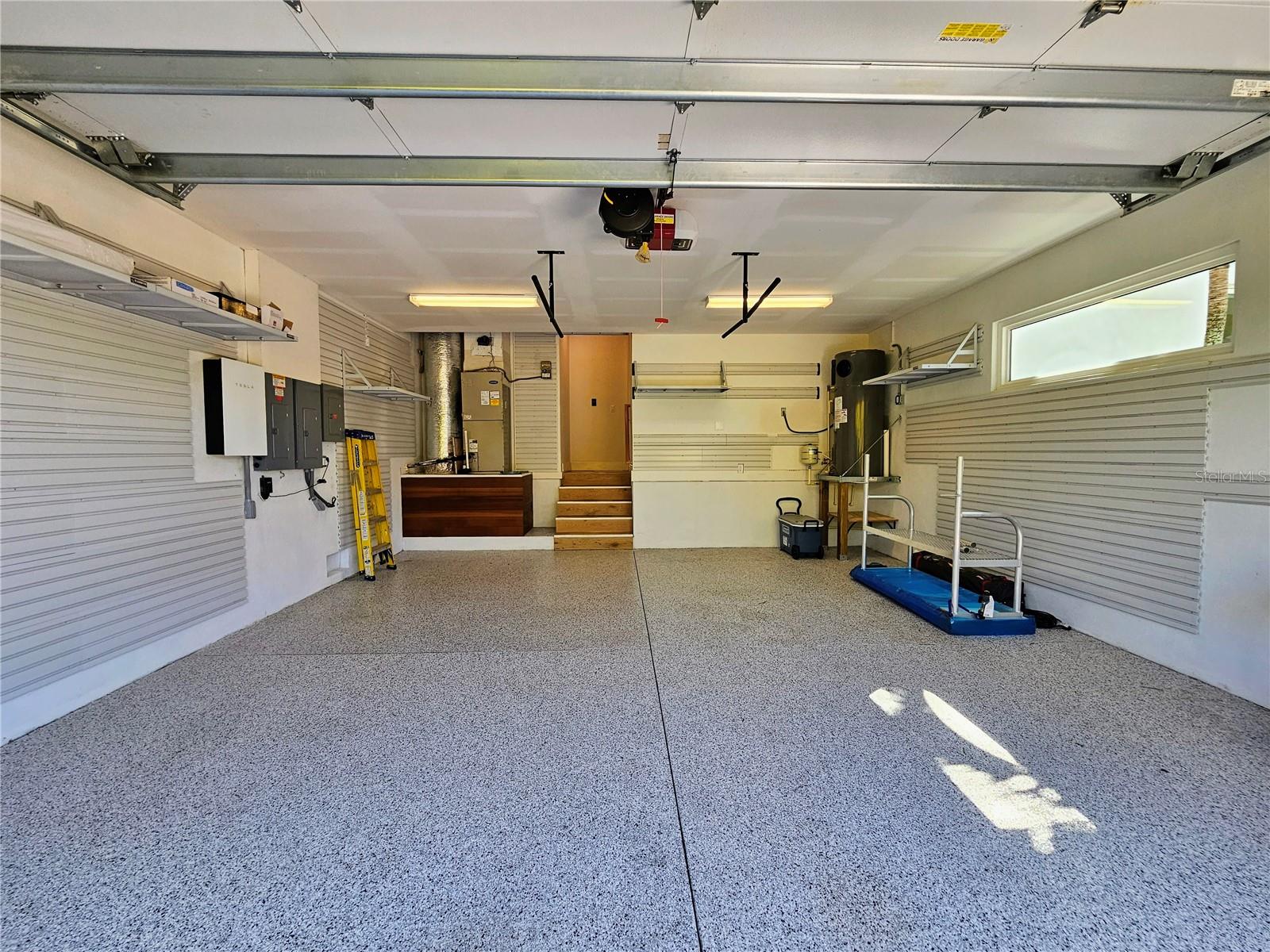 2408 Nassau St Property Photo 9