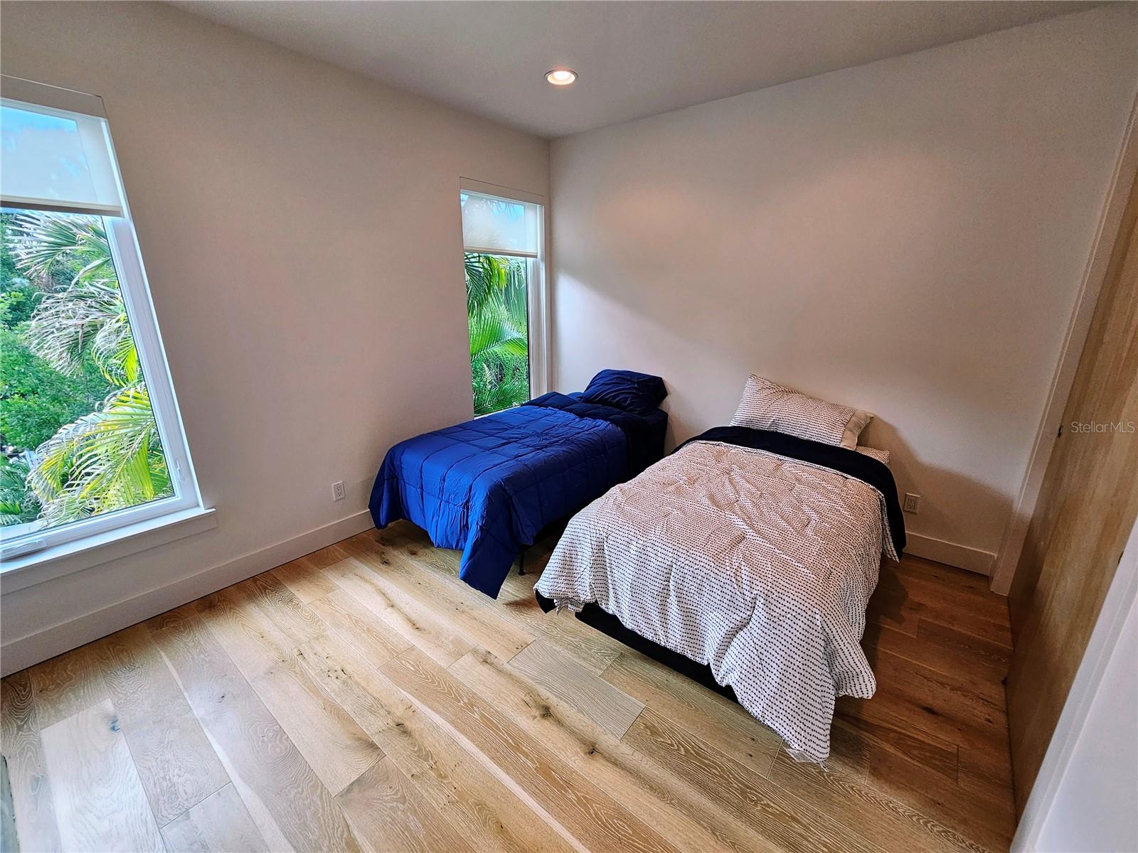 2408 Nassau St Property Photo 35