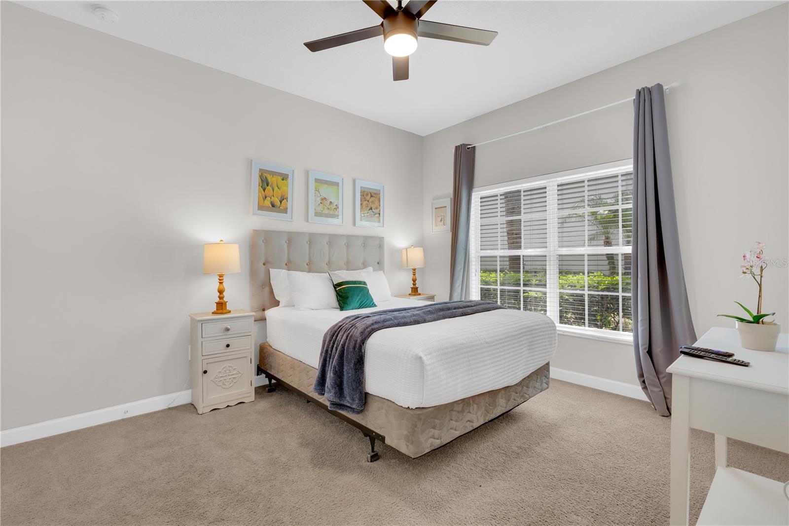 4827 Clock Tower Dr Property Photo 4