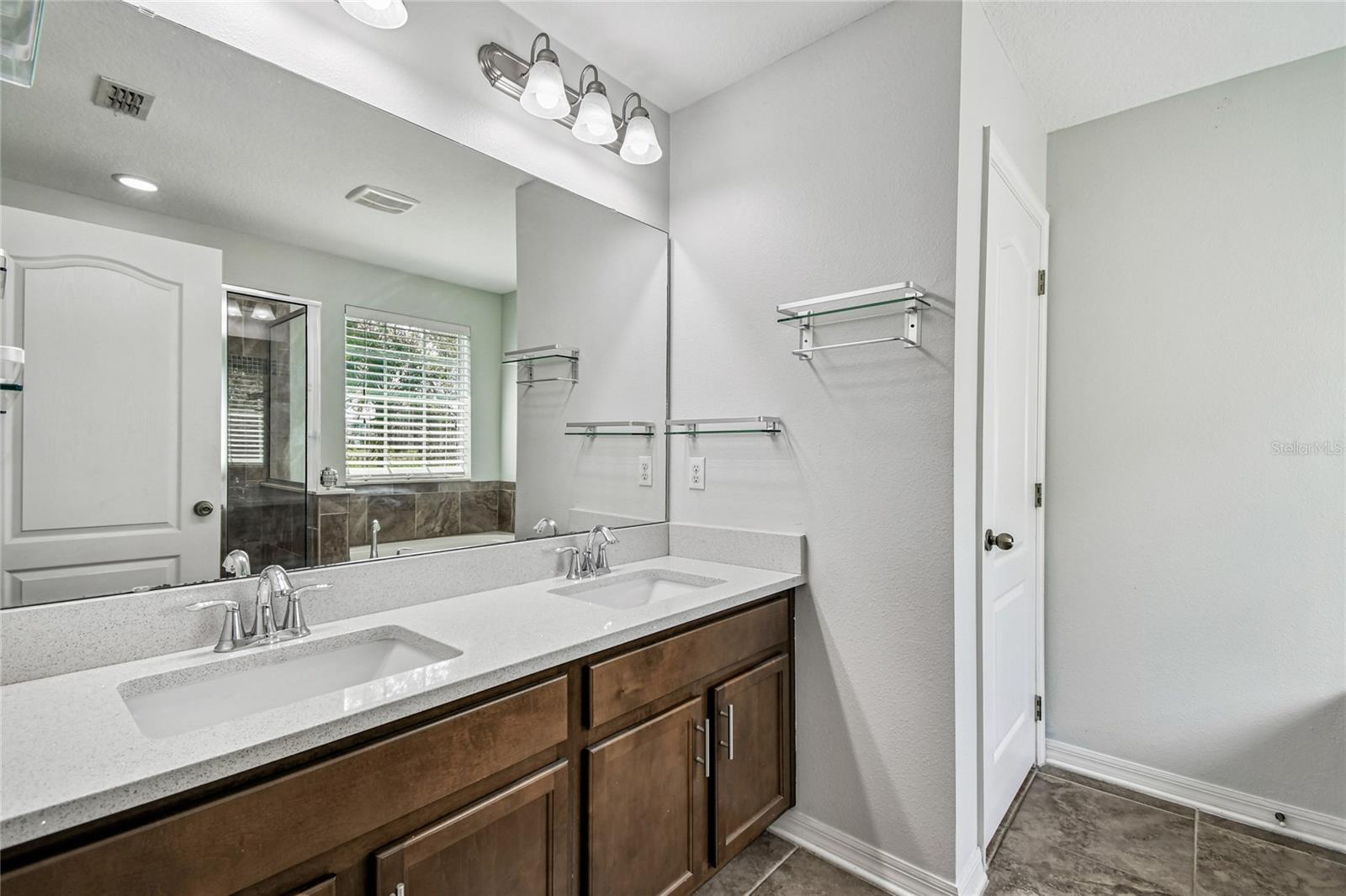 2641 River Landing Dr Property Photo 12
