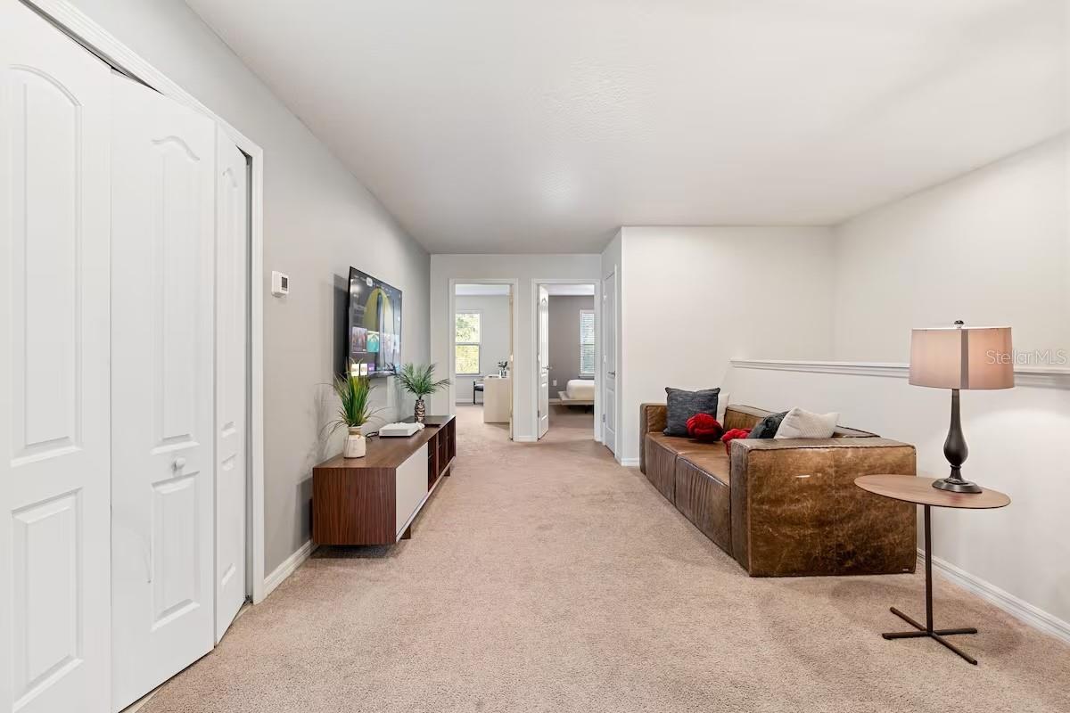 2402 Dubai St Property Photo 14