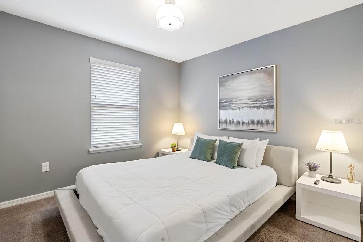 2402 Dubai St Property Photo 17