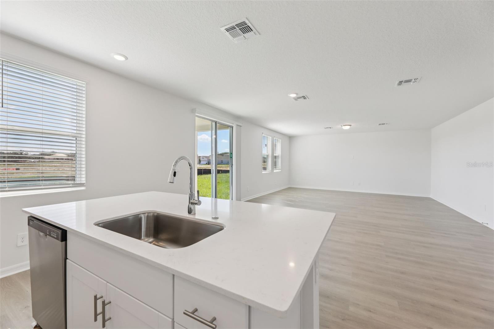 5222 Green Belt Dr Property Photo 10