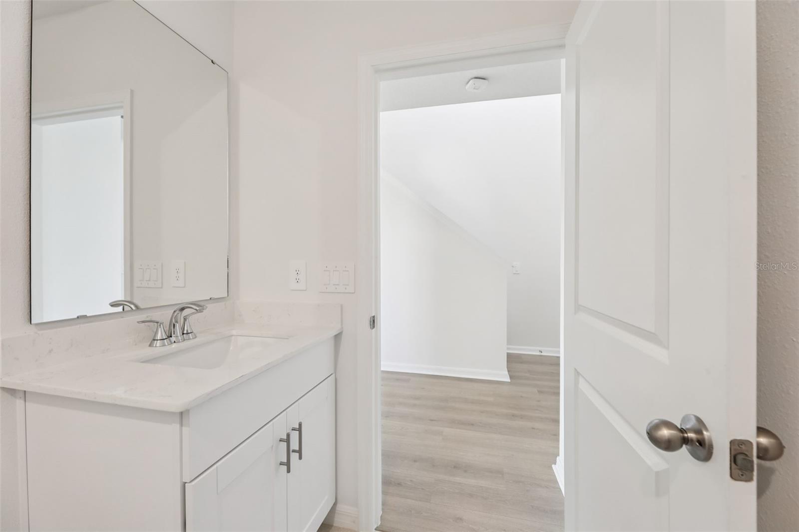 5222 Green Belt Dr Property Photo 16
