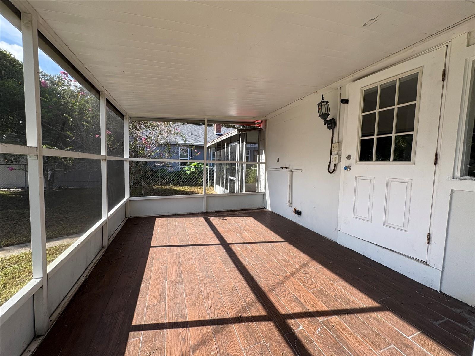 433 Pennsylvania Ave Property Photo 4