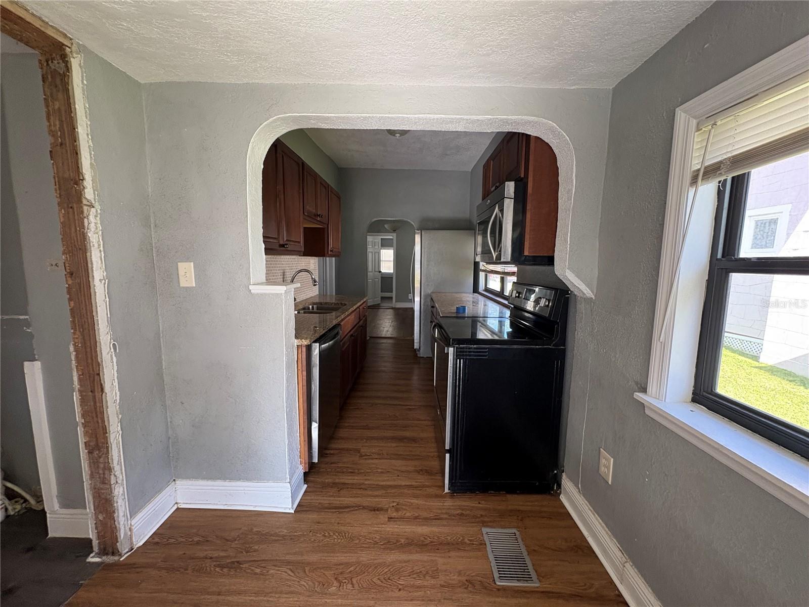 433 Pennsylvania Ave Property Photo 13