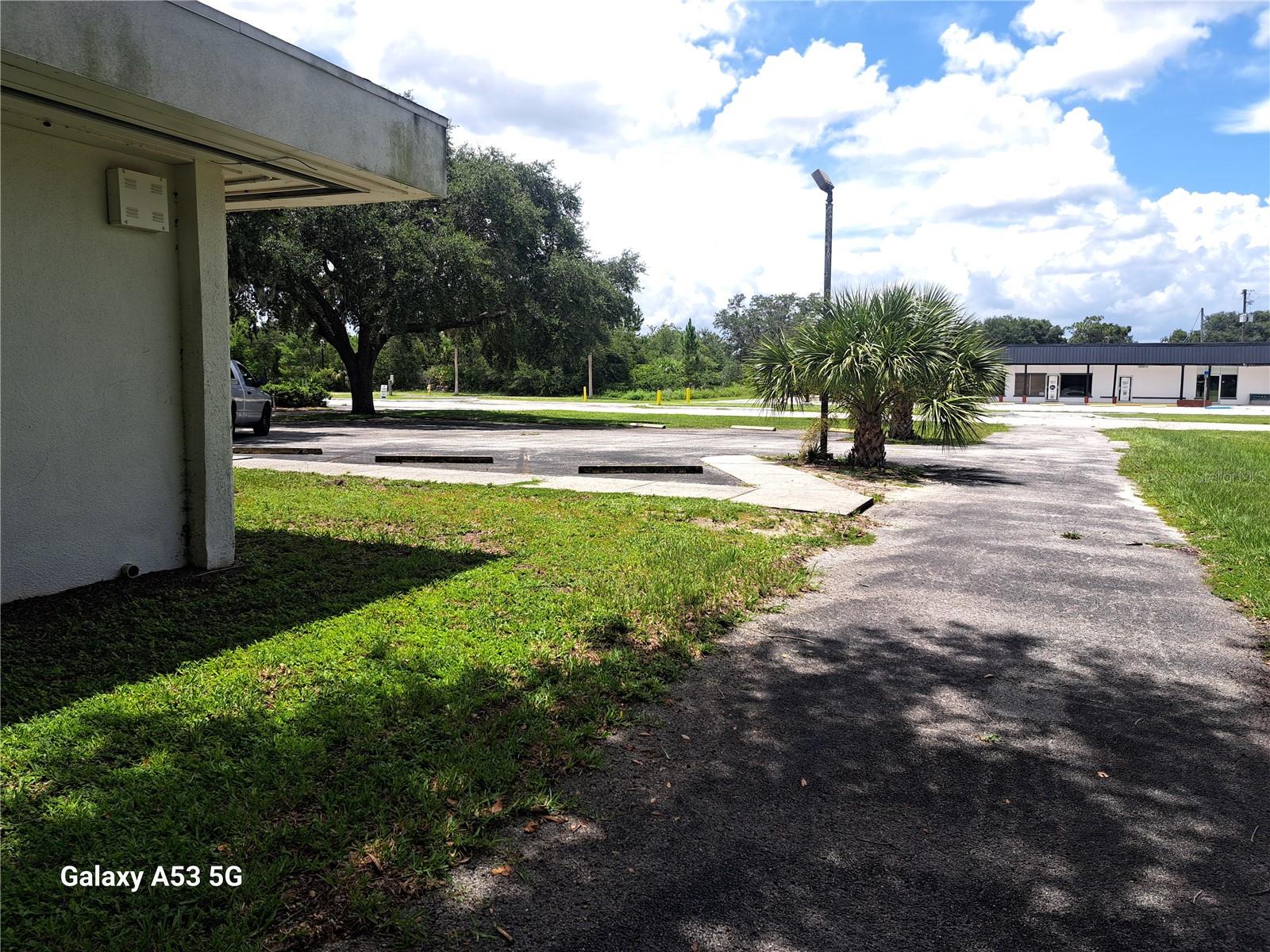6481 Deland Ave Property Photo 7