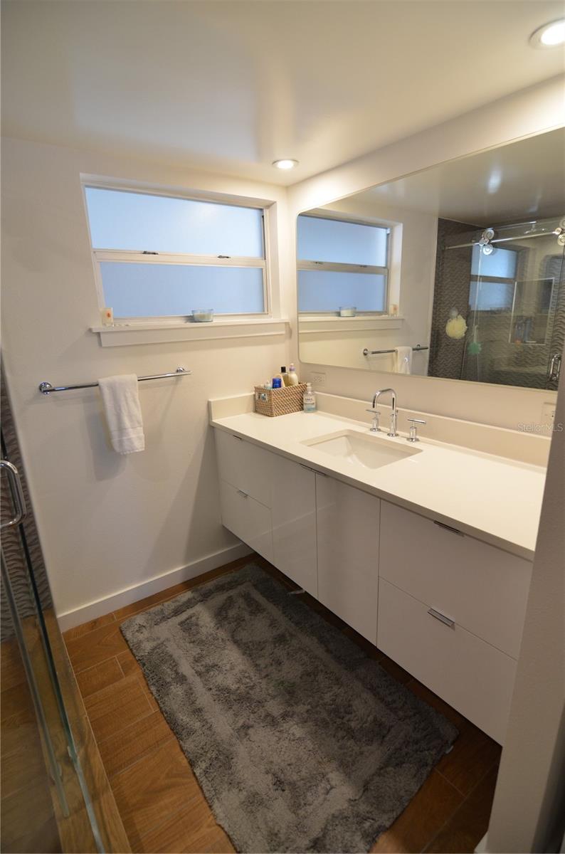 4420 Exeter Dr #208 Property Photo 12