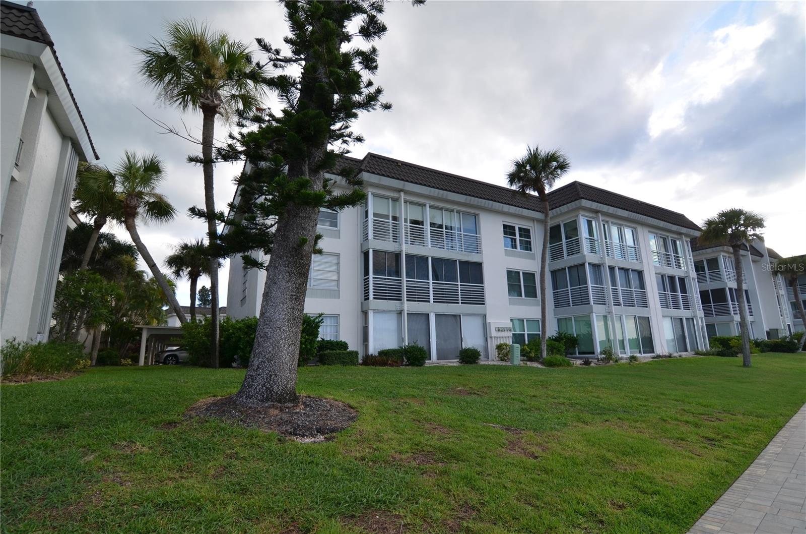 4420 Exeter Dr #208 Property Photo 21