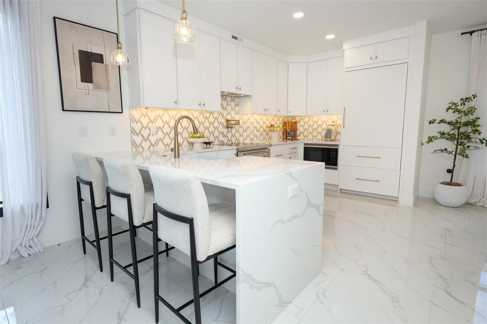 2360 Ocean Shore Blvd #6 Property Photo 15