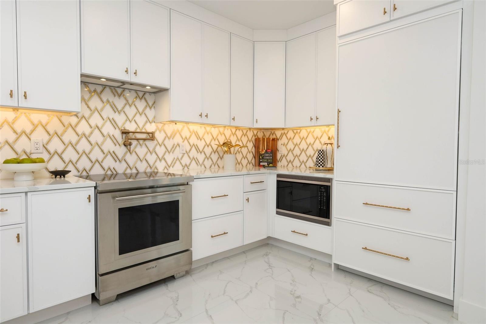 2360 Ocean Shore Blvd #6 Property Photo 16